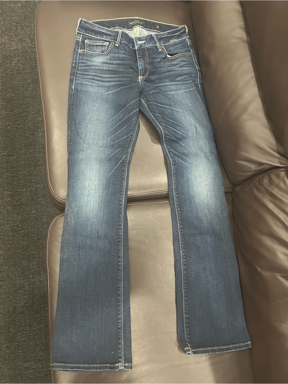 Lucky Brand Dark Indigo Jeans with Contrast Stitching - Blue Size 2/26 (34")
